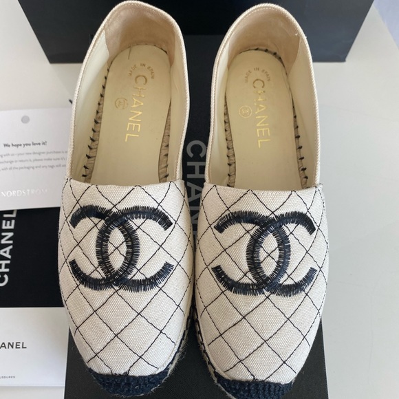 Chanel Espadrilles Canvas Diamond Quilted Flats - Picture 10 of 12